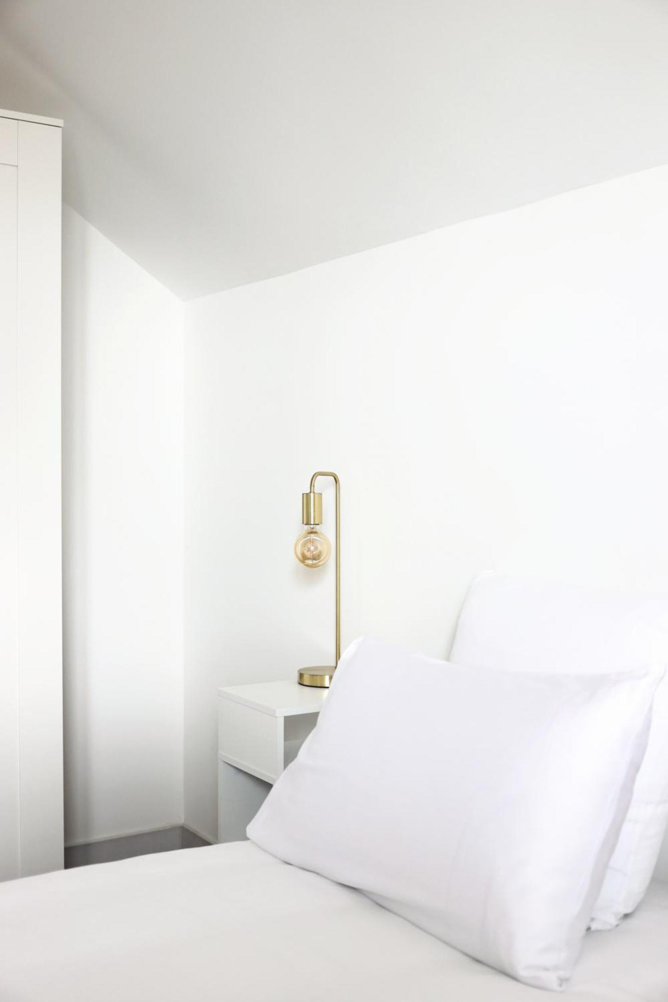 L'Equinoxe - Parking Prive - Zapart'Hotels Malesherbes エクステリア 写真