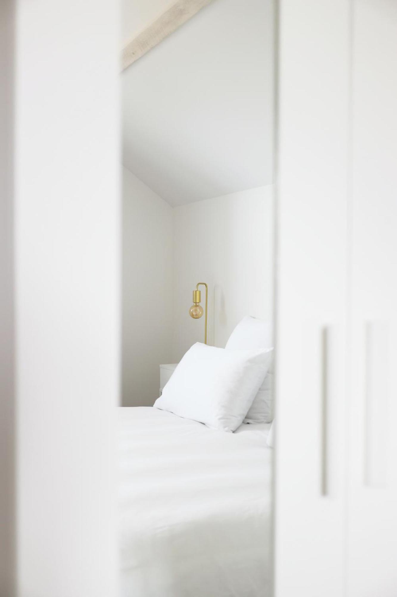 L'Equinoxe - Parking Prive - Zapart'Hotels Malesherbes エクステリア 写真